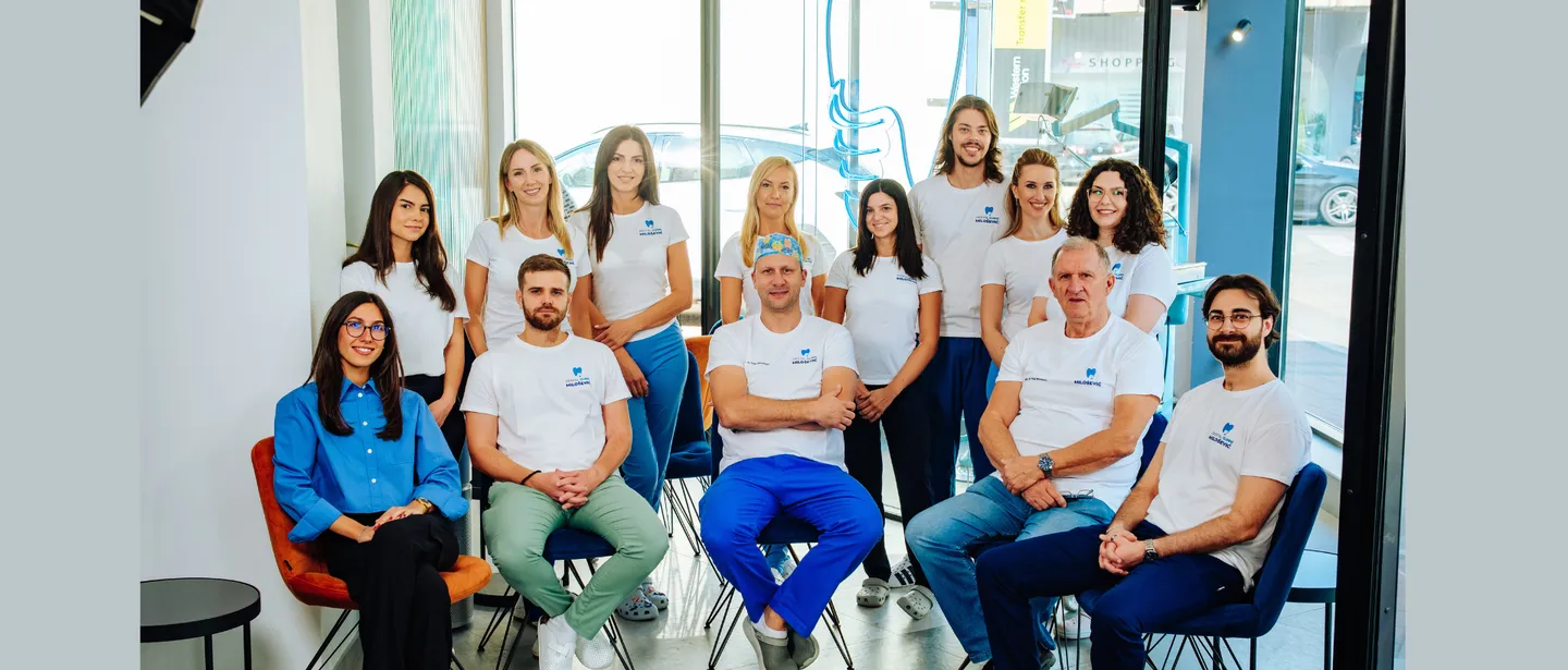 Ceo tim Dental Clinic Milošević u čekaonici nove klinike